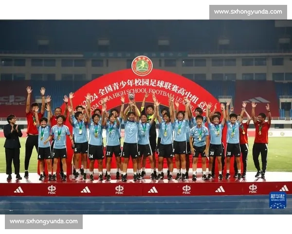 双冠加冕！历城二中包揽省长杯男女足冠军