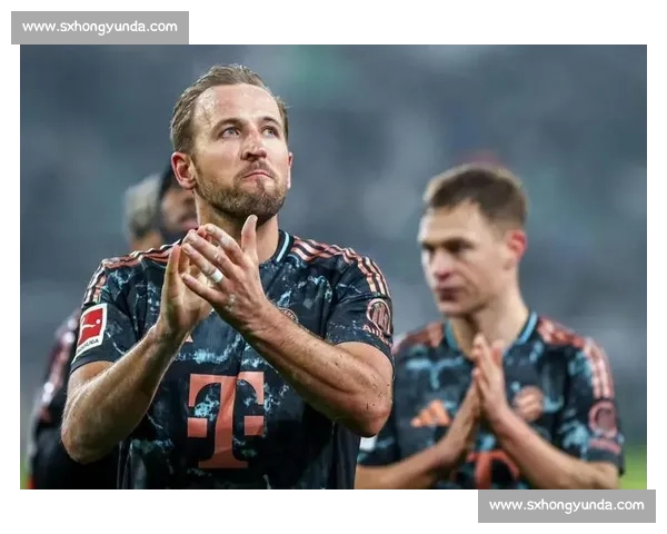 凯恩 10 场进球纪录终结，拜仁 3-0 破门兴