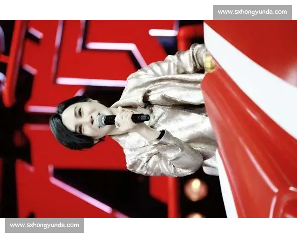 尚雯婕秒解国家队身份谜：从系鞋带动作锁定街舞选手